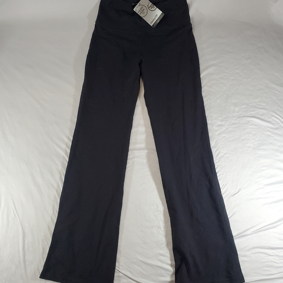 chinfun Pants - Nwt black legging. Xs